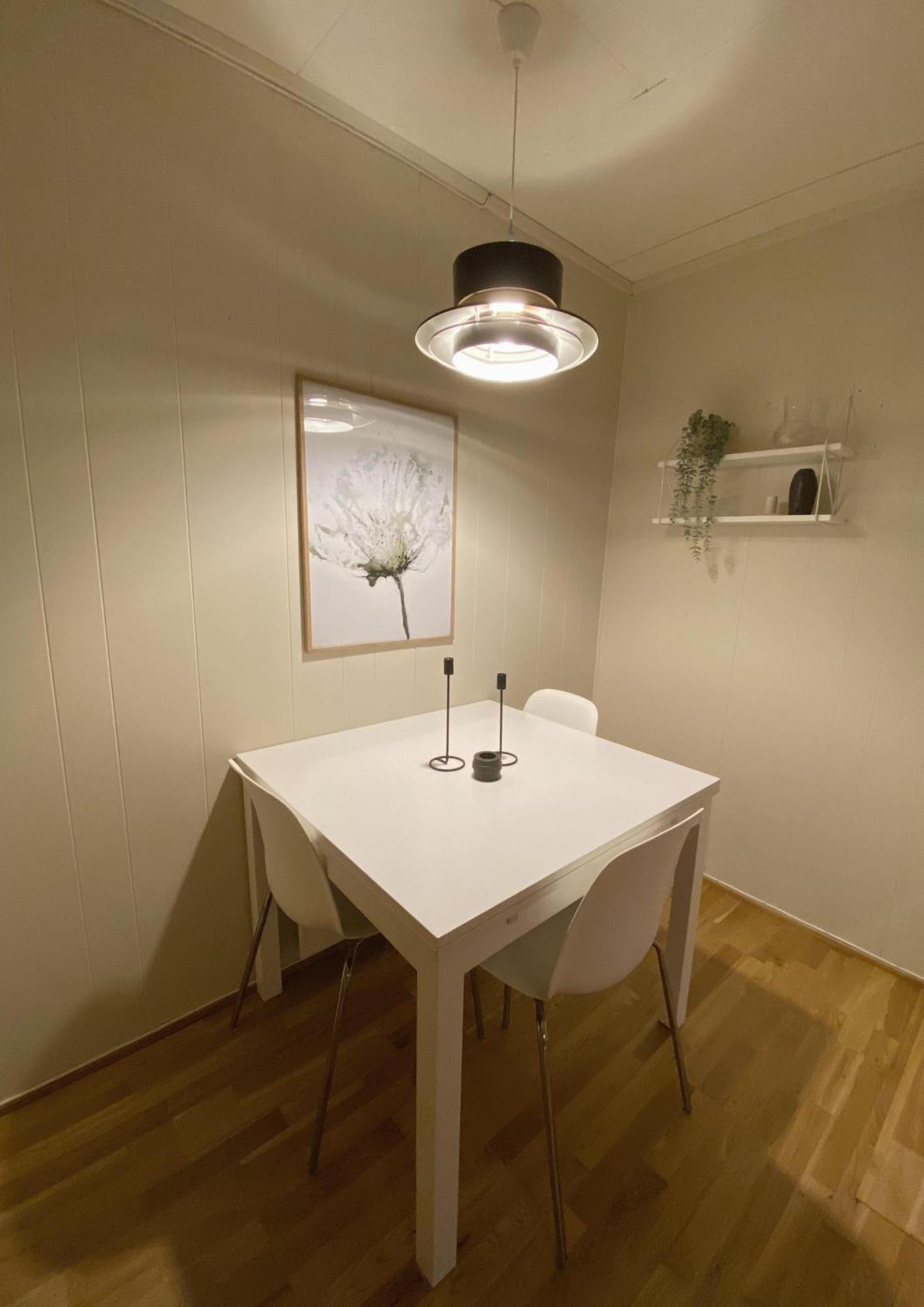 With Free Parking Apartment *